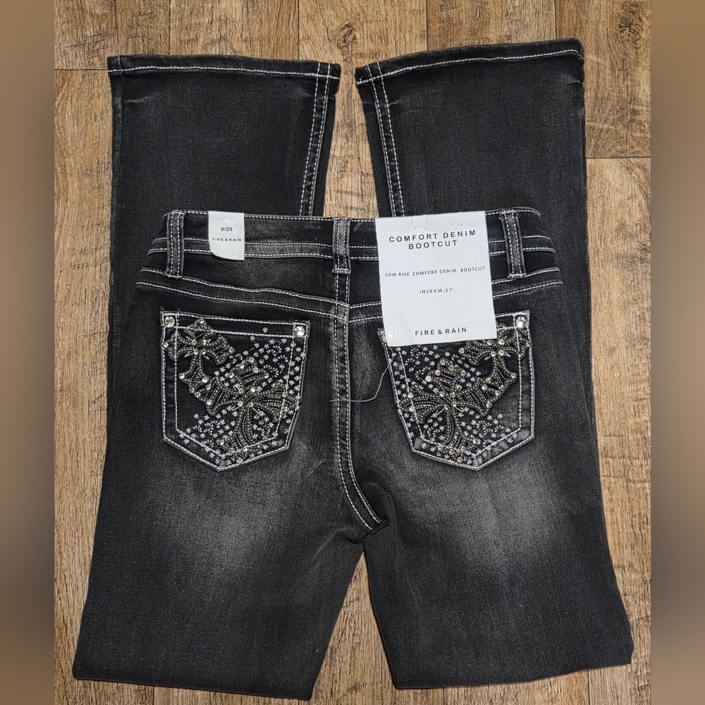 FIRE & RAIN COMFORT DENIM BOOTCUT size 9